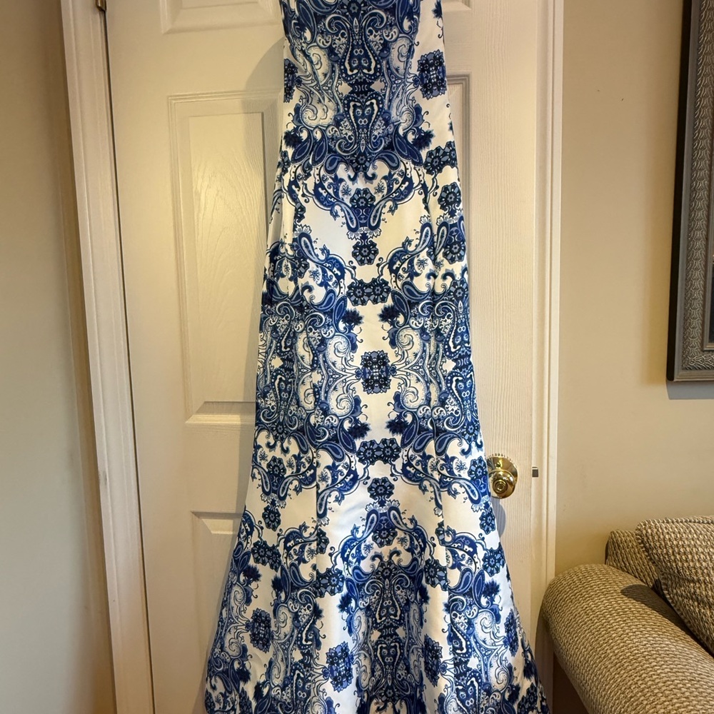 Elegant Blue & White Patterned Maxi Dress